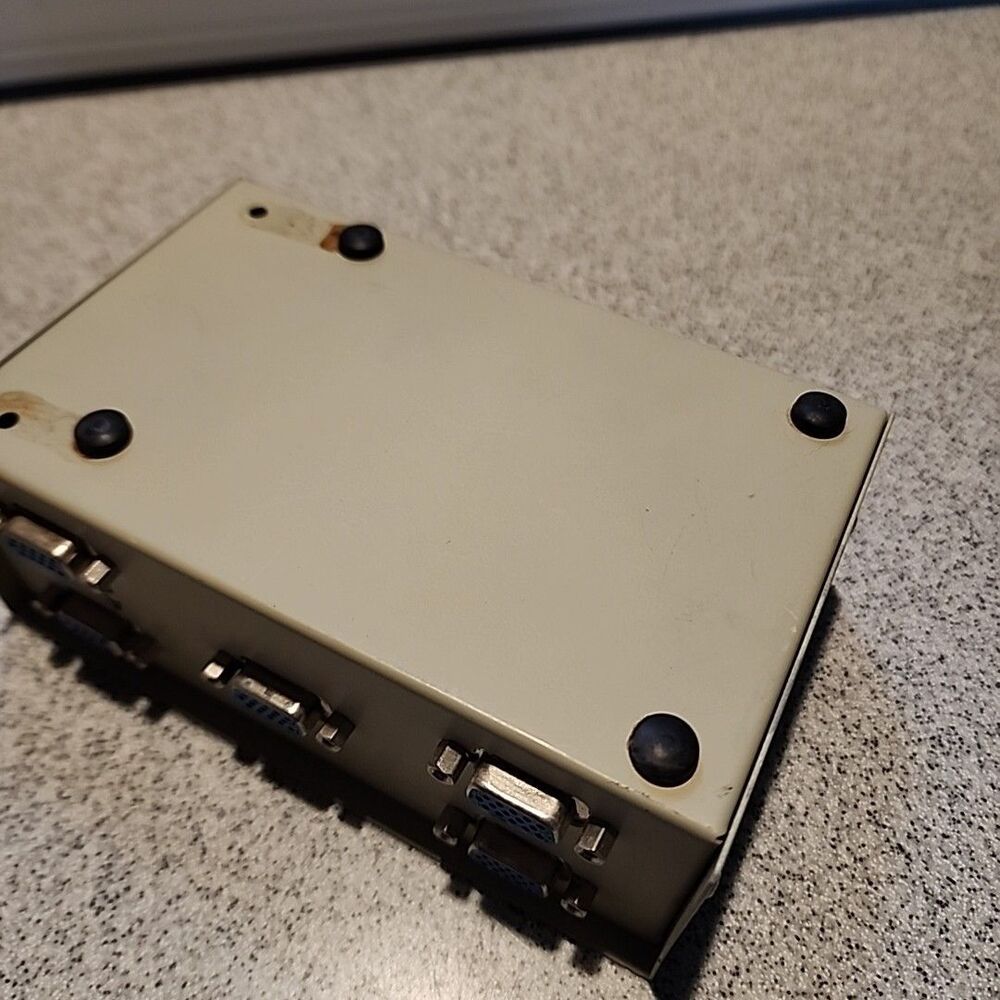 Data Switch - Four Way - Picture 5 of 6